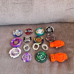 Beyblade Lot TAKARA Tomy